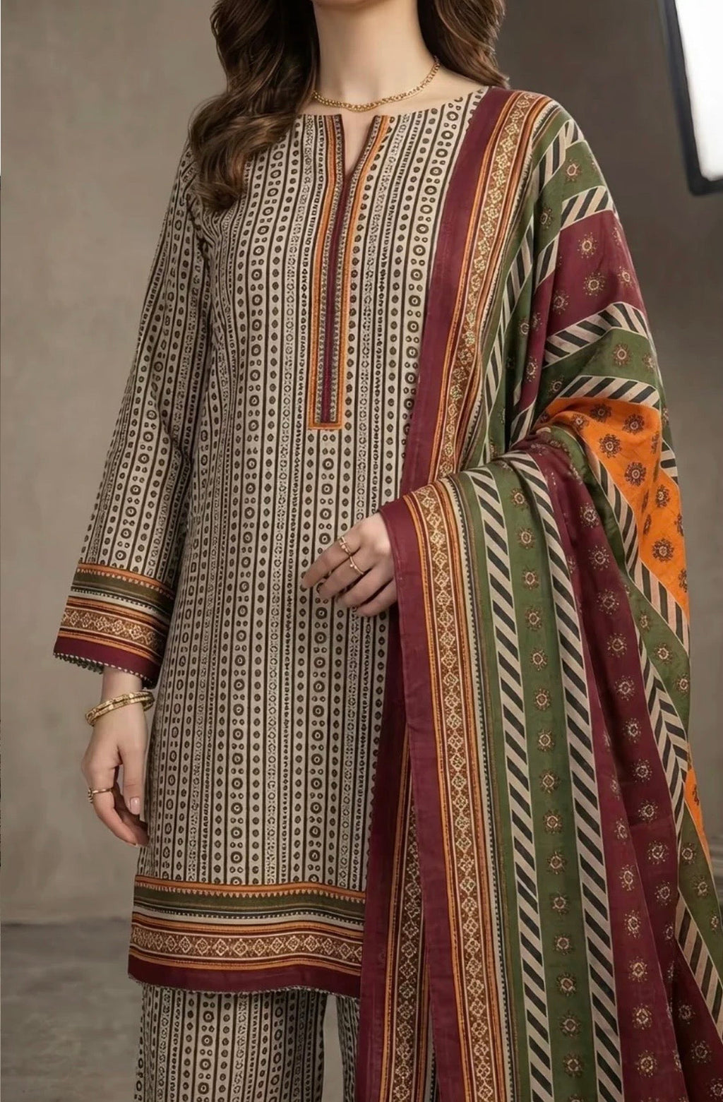 bin Saeed All over  Printed Lawn Unstitch 3PC — (P112)